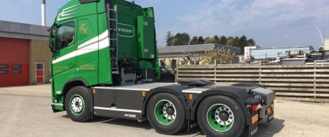 Vognmand i Hanstholm har fet ny fire-akslet blokvognstrkker