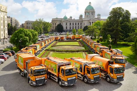 44 renovationsbiler fra samme leverandr krer ud i Serbiens hovedstad