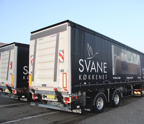 Vognmand fra Tvis tager to to-akslede trailere i brug