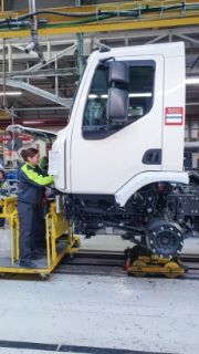 Fransk lastbilproducent med elektriske lastbiler på båndet venter at udvide medarbejderstaben