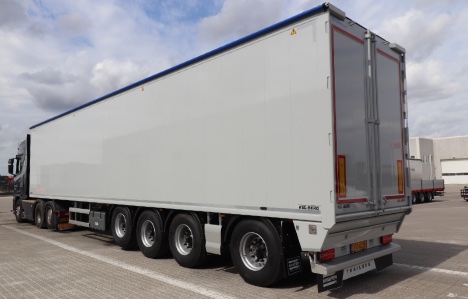 Trailer med gående gulv skal køre hos vognmand i Vestjylland