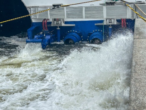Verdens st�rste batterielektriske hurtigf�rge har f�et gang i motorerne