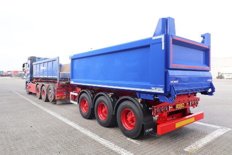 Sønderjysk entreprenør har hentet ny tip-kærre i Hedensted