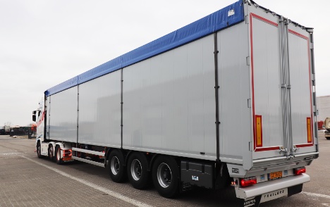 Langeskov-vognmand tager tre nye med g�ende gulv i brug