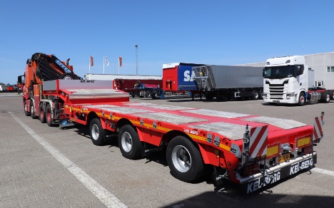 Vognmand har trukket maskintrailer med dobbelt udtr�k til Fredericia